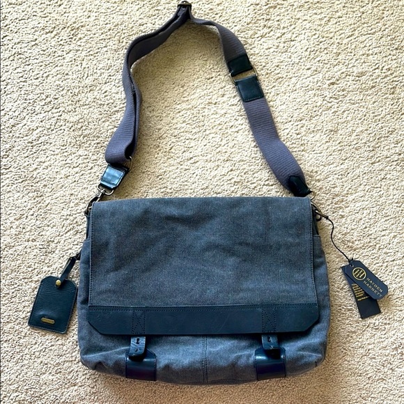 Hayden Harnett Smithy Messenger Bag Shoulder Laptop Travel Canvas Leather Office - Picture 1 of 14